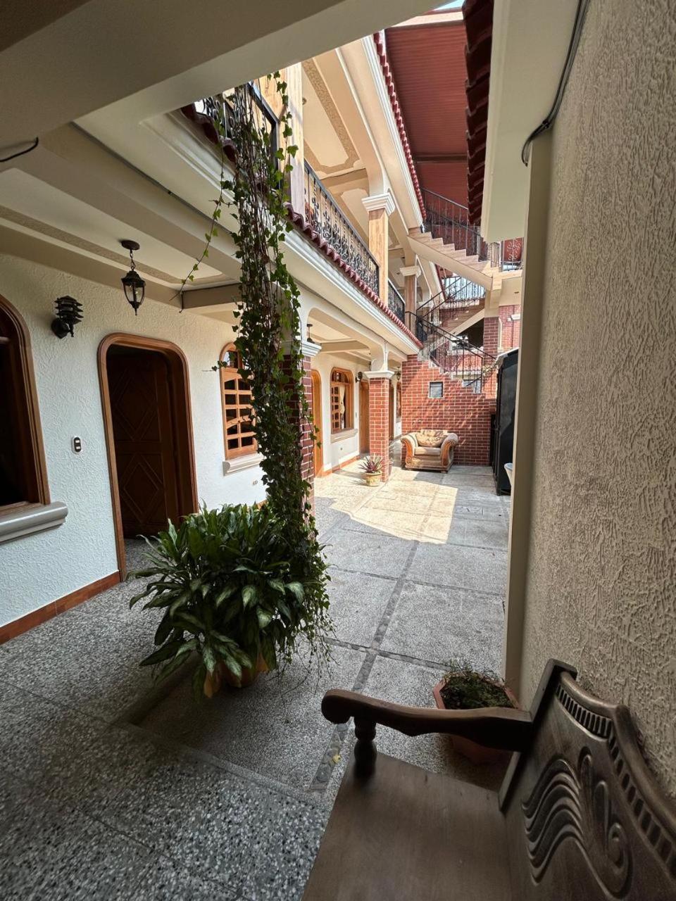 Posada Don Miguel Panajachel Esterno foto